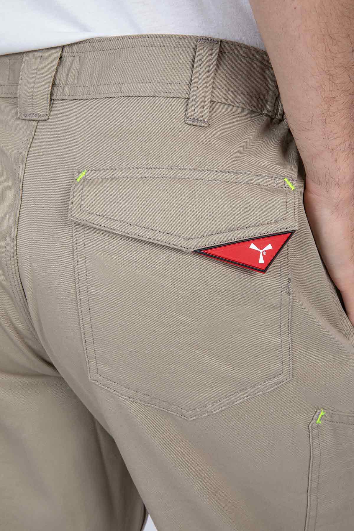 Herren Arbeitshose mit funktionalen Taschen in Beige