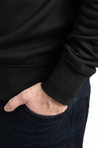 Herren Pullover Halfzip mit elastischen Ärmelbündchen und Taille in Schwarz
