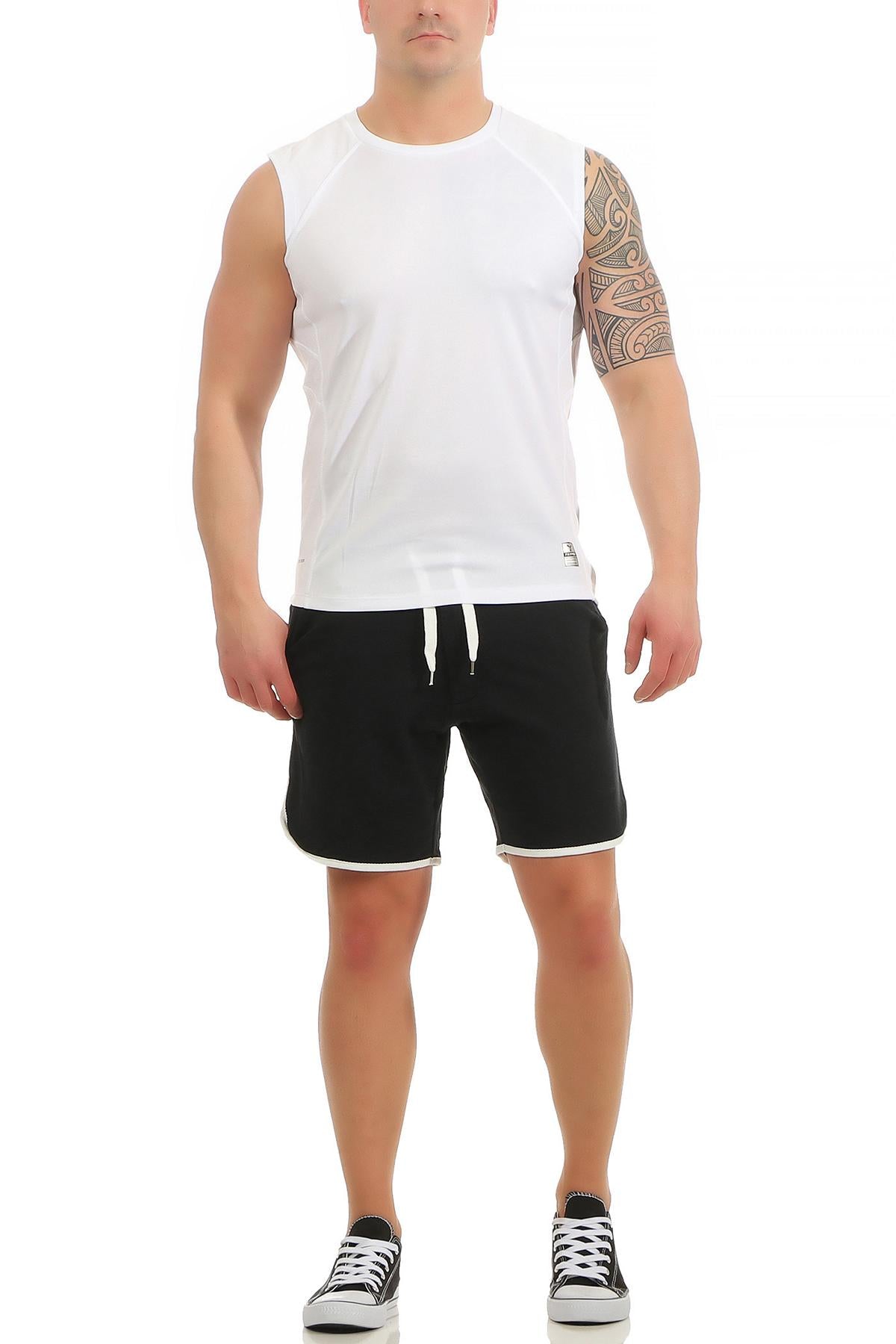 Sportshirt fuer Maenner in Weiss