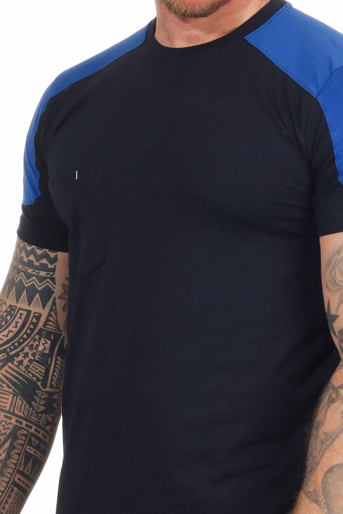Tailliertes T-Shirt für Herren