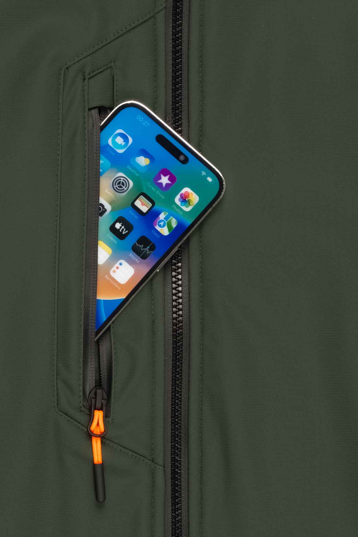 Herren Winterjacke Handytasche und Tablettasche mit Klettverschluss in Grün