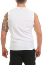 Tanktop fuer Sport und Gym in Weiss