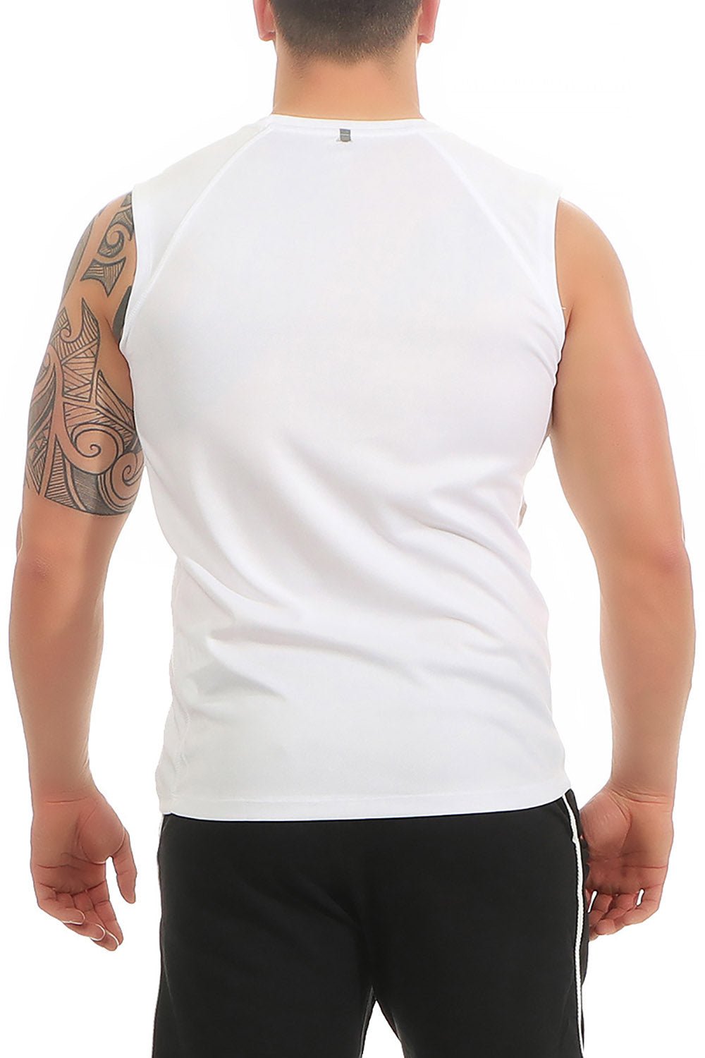 Tanktop fuer Sport und Gym in Weiss