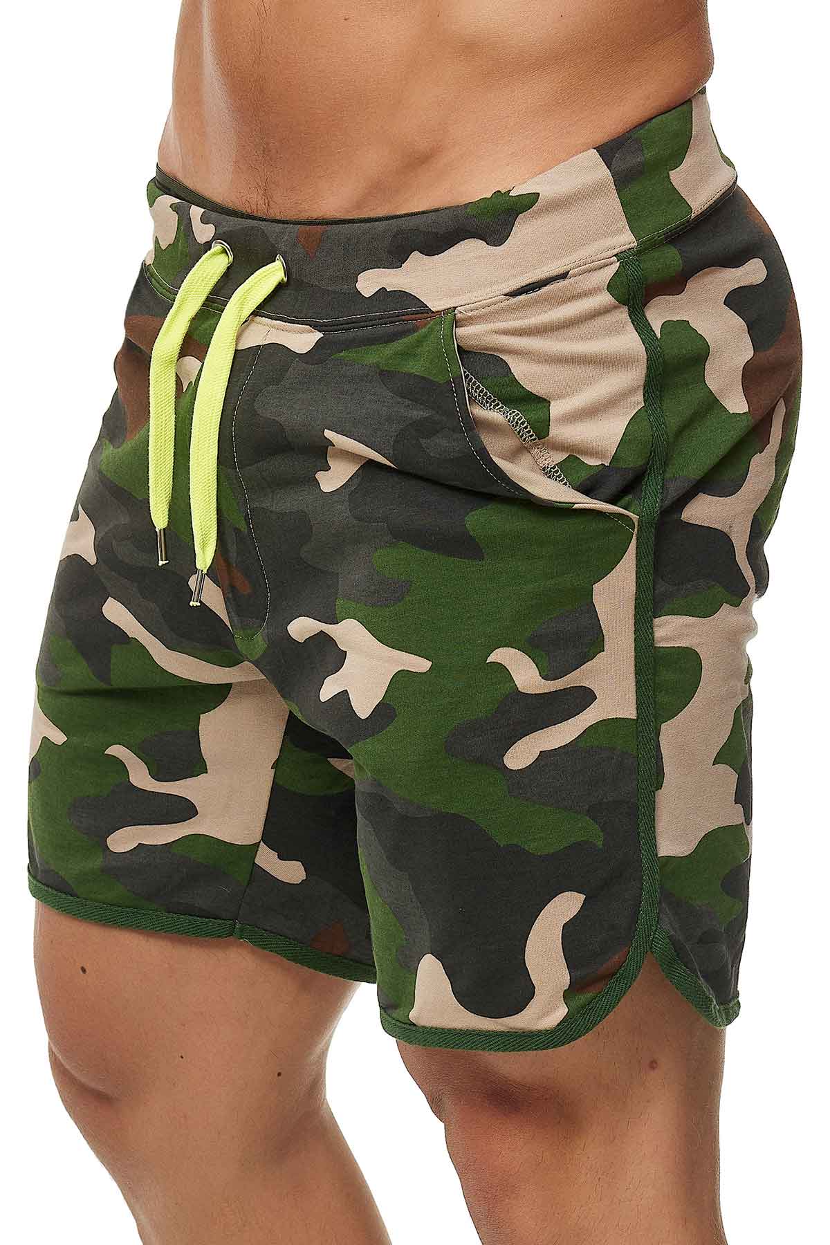 Herren Sportshorts mit Taschen in Camouflage